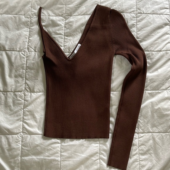 Zara one sleeve knit - Picture 1 of 3